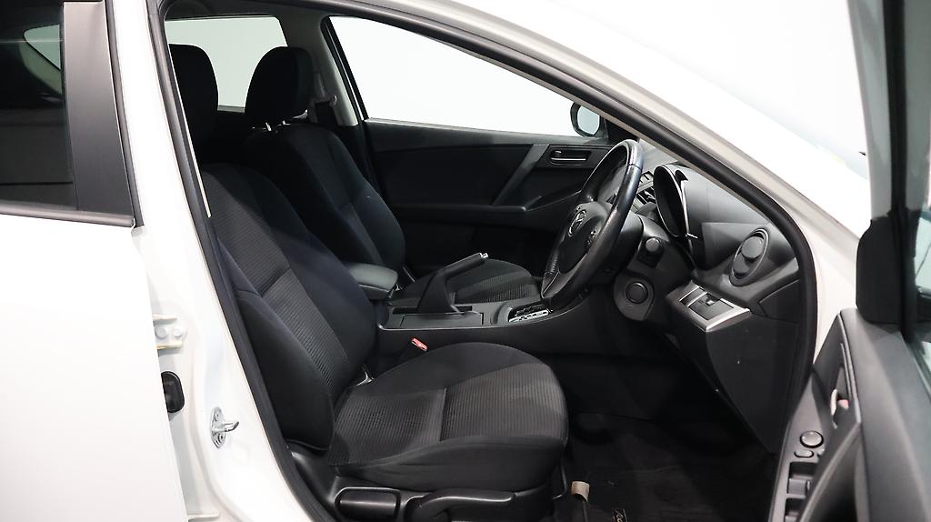 2013 Mazda Axela Sports 15S Sport Edition image 344330