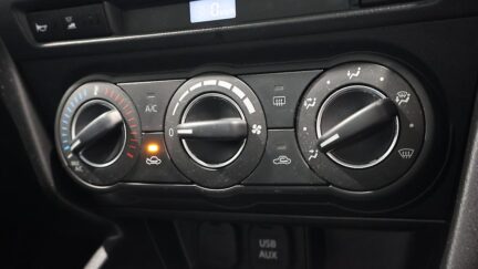 2014 Mazda Axela 15S Manual, New clutch installed! image 341969