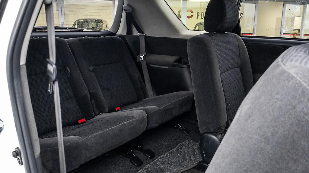 2006 Toyota Ipsum 240 S 7 Seater, Reverse camera image 342347