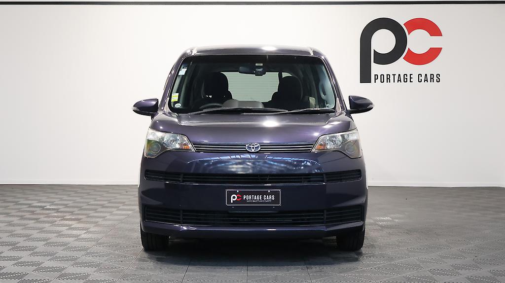 2013 Toyota Spade F Model image 343201