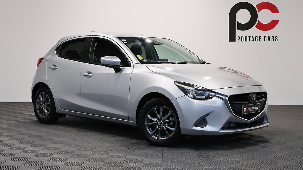 2016 Mazda Demio 13S Touring image 343017