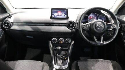 2016 Mazda Demio 13S Touring image 343029