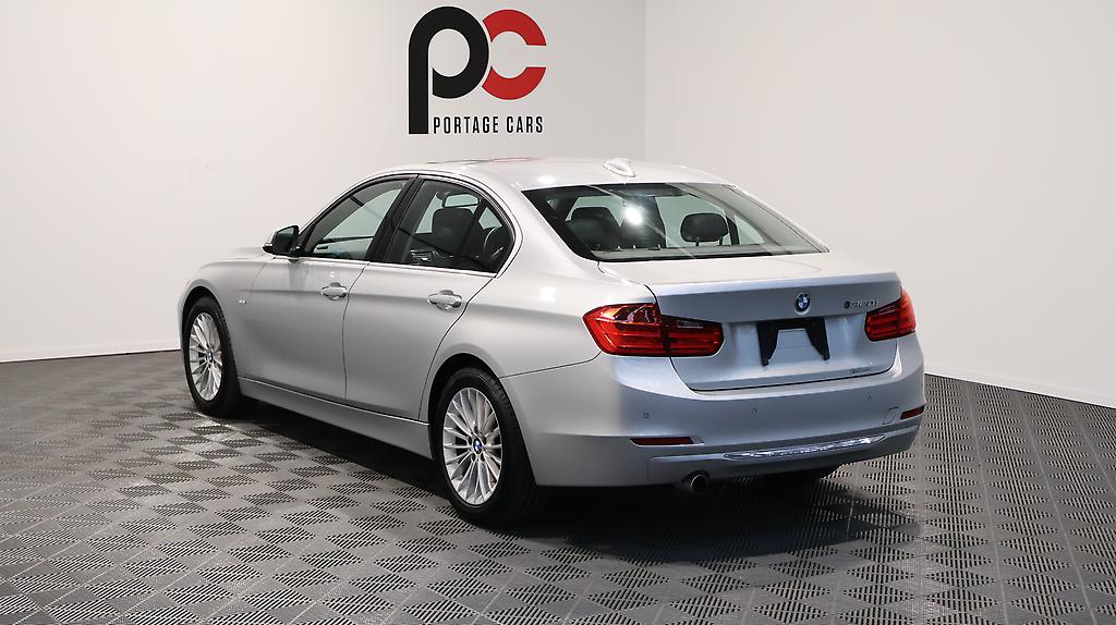 2013 BMW 320i 320i Luxury image 344475
