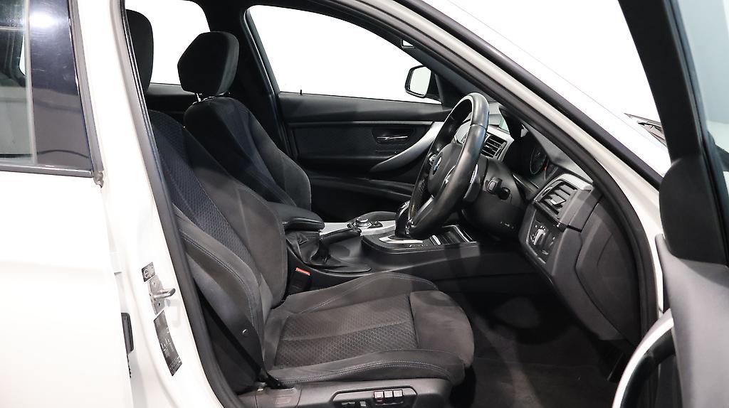 2013 Bmw 320i Touring M-Sports image 340757
