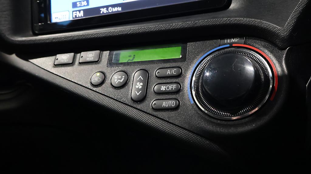 2012 Toyota Aqua G Model + Push Button image 341980