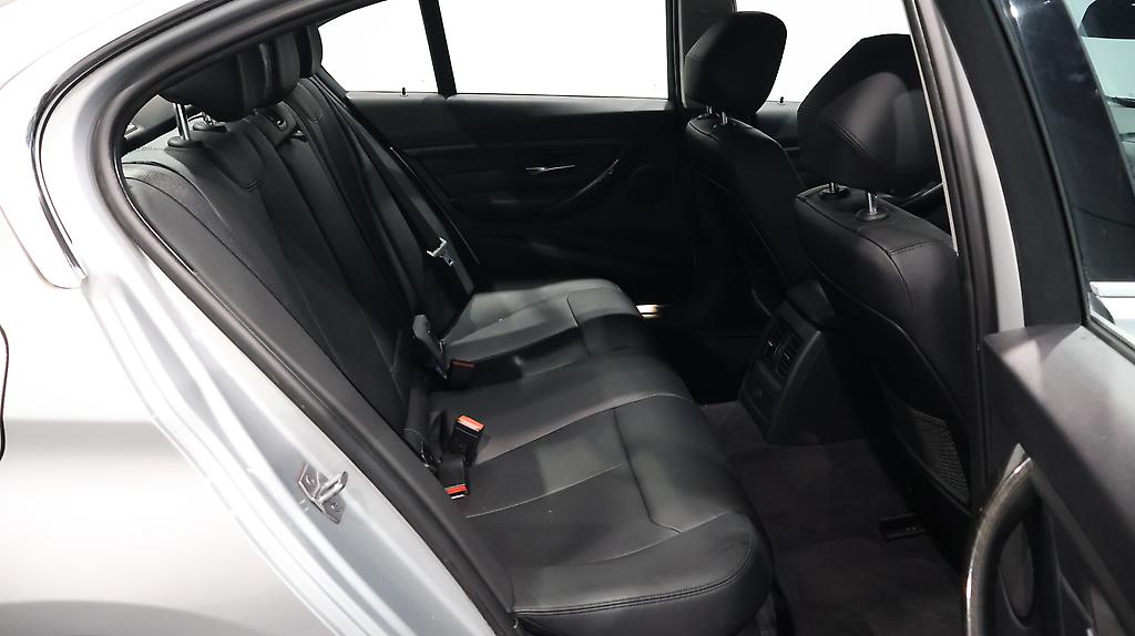 2013 BMW 320i 320i Luxury image 344481