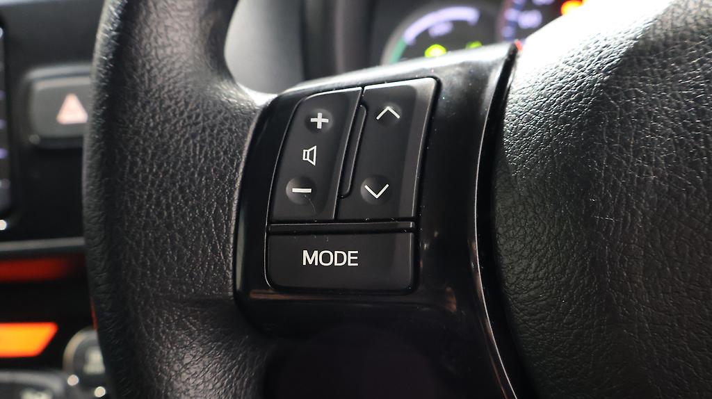 2017 Toyota Vitz Hybrid + Reverse Camera image 345556