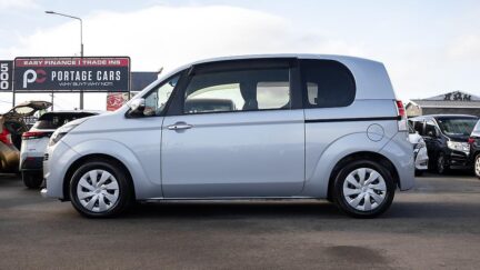 2013 Toyota Spade F model, push start image 342312