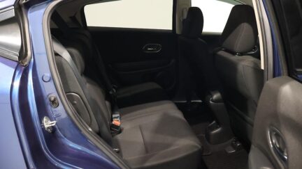 2015 Honda Vezel Hybrid Smart Key with Push Start and Reverse Camera image 344975