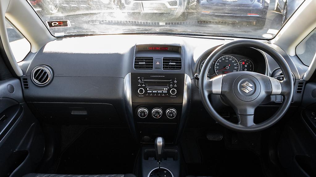 2008 Suzuki Sx4 FWD Low kms image 340868