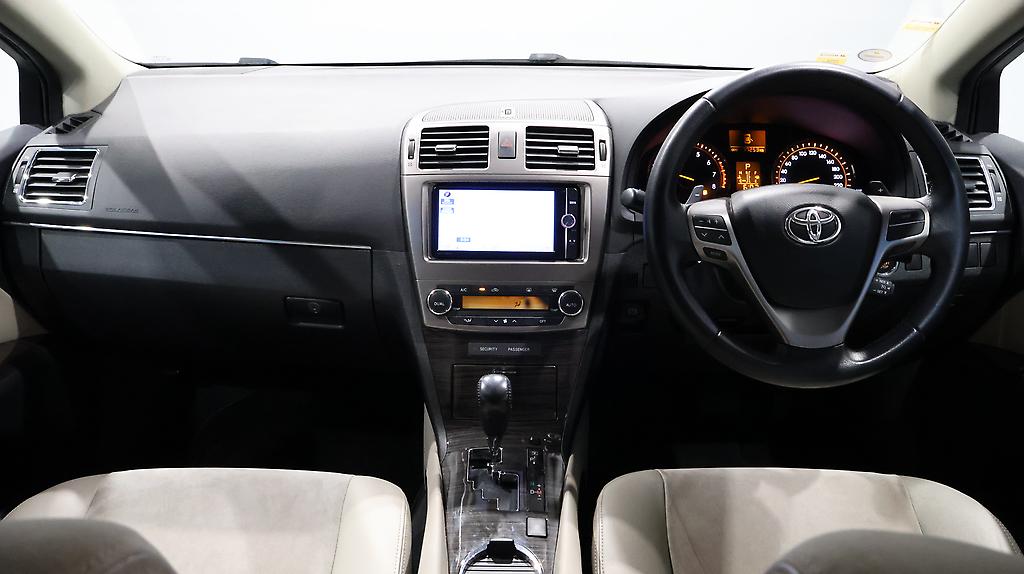 2013 Toyota Avensis Wagon Li image 345846