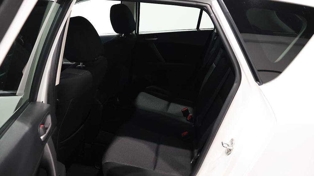 2012 Mazda Axela Sports 15S Super Low KMs image 340688