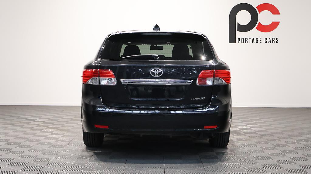 2012 Toyota Avensis Xi great look and Low KMs image 344190