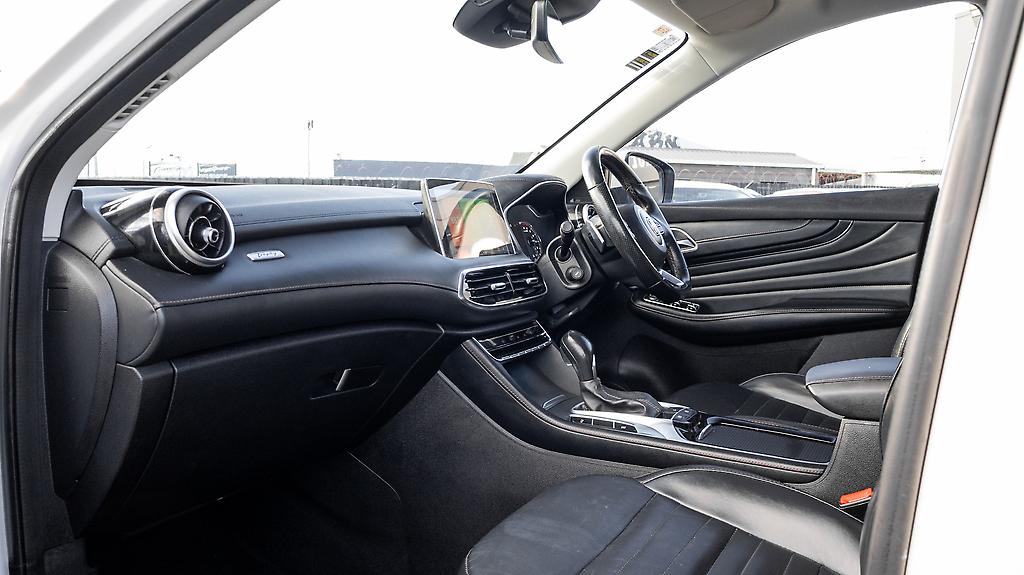 2022 MG HS 2.0PT/4WD/6AT Essense NZ NEW image 346183