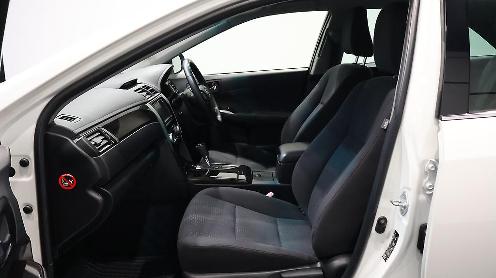 2013 Toyota Camry G-Package image 343131