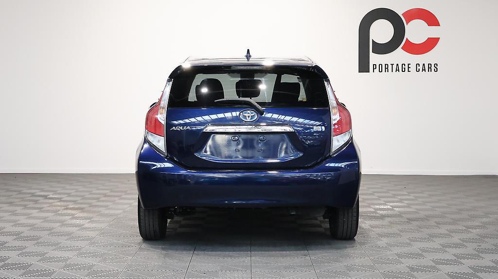 2016 Toyota Aqua Push Button + Reverse Camera image 343188