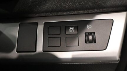 2012 Mazda Axela Sports 15S Super Low KMs image 340695