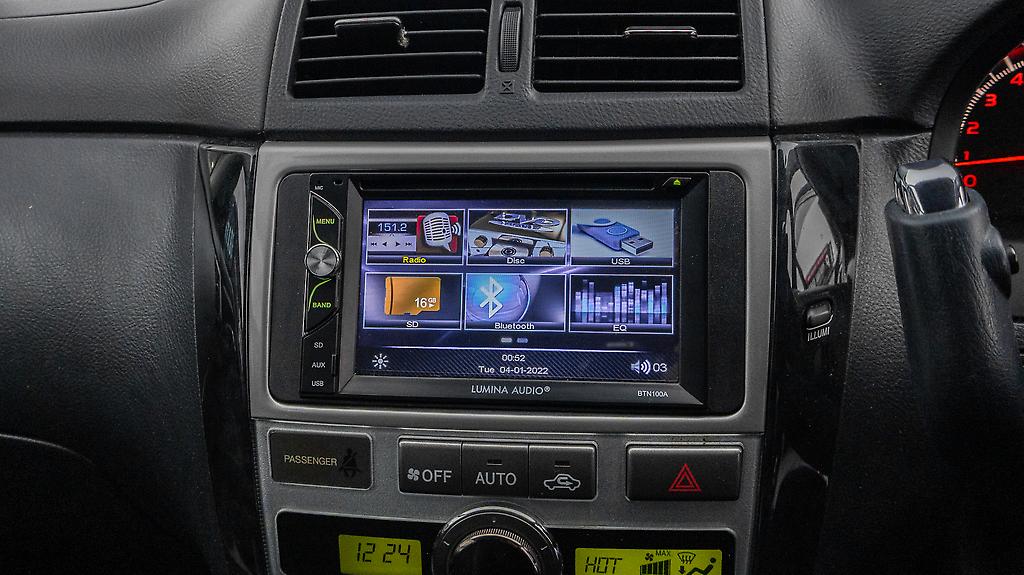 2006 Toyota Ipsum 240 S 7 Seater, Reverse camera image 342343
