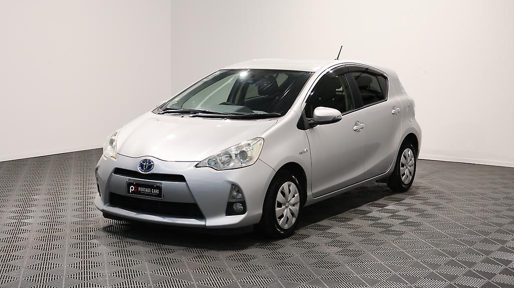 2013 Toyota Aqua S Model + Reverse Camera image 344300