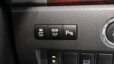 2012 Toyota Vellfire 2.4Z image 343786