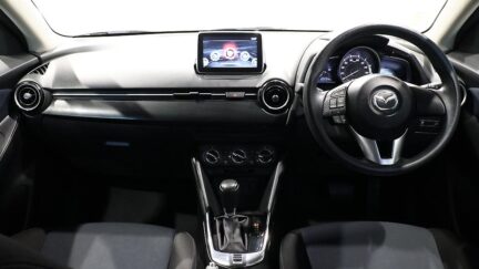 2014 Mazda Demio 13S + Steering Wheel Controls image 343435