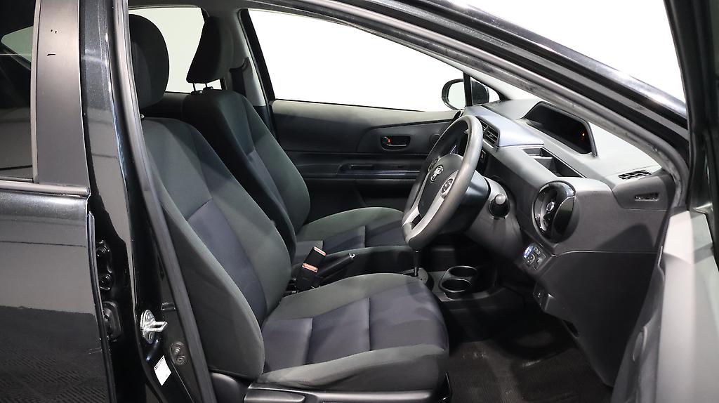 2015 Toyota Aqua Hybrid S image 340939