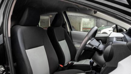 2013 Toyota Aqua F Model Push start image 341552