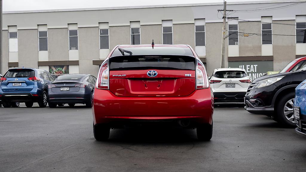 2014 Toyota Prius Model S Push start image 341652