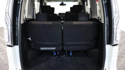 2015 Nissan Serena Hybrid Highway Star V Selection Facelift image 340887