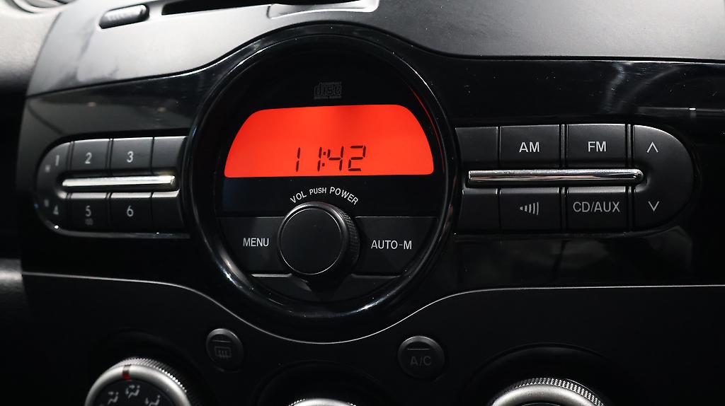 2012 Mazda Demio 13-Skyactiv image 345915