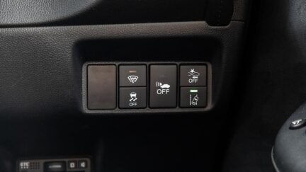 2019 Honda Shuttle Hybrid Z Half leather trim image 342282