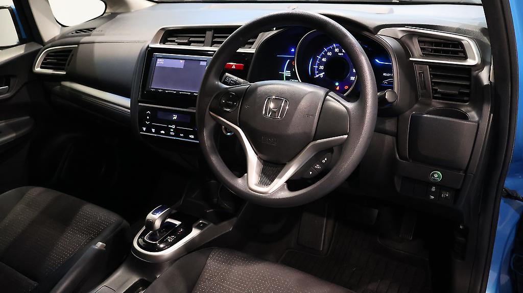 2013 Honda Fit F-Package Hybrid image 344152