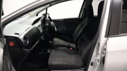 2017 Toyota Vitz Hybrid + Reverse Camera image 345544