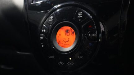 2017 Nissan Note E Power-X Great Look in Black!! image 344445