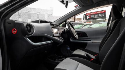 2013 Toyota Aqua F Model Push start image 341560