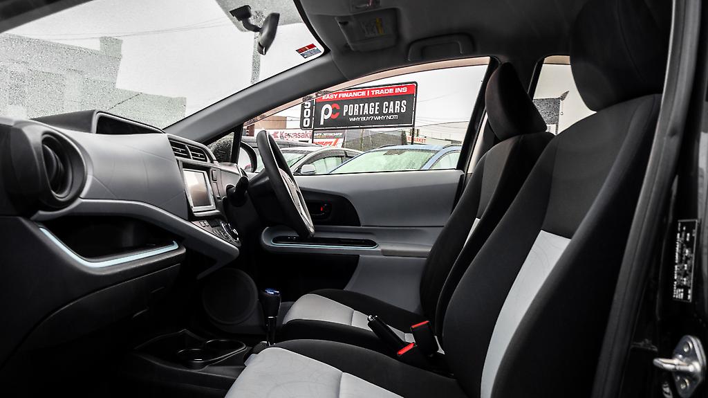 2013 Toyota Aqua F Model Push start image 341559