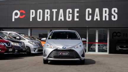 2017 Toyota Vitz Hybrid Traction control image 356855