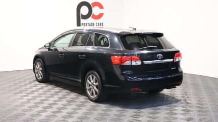 2012 Toyota Avensis Wagon Li image 341083