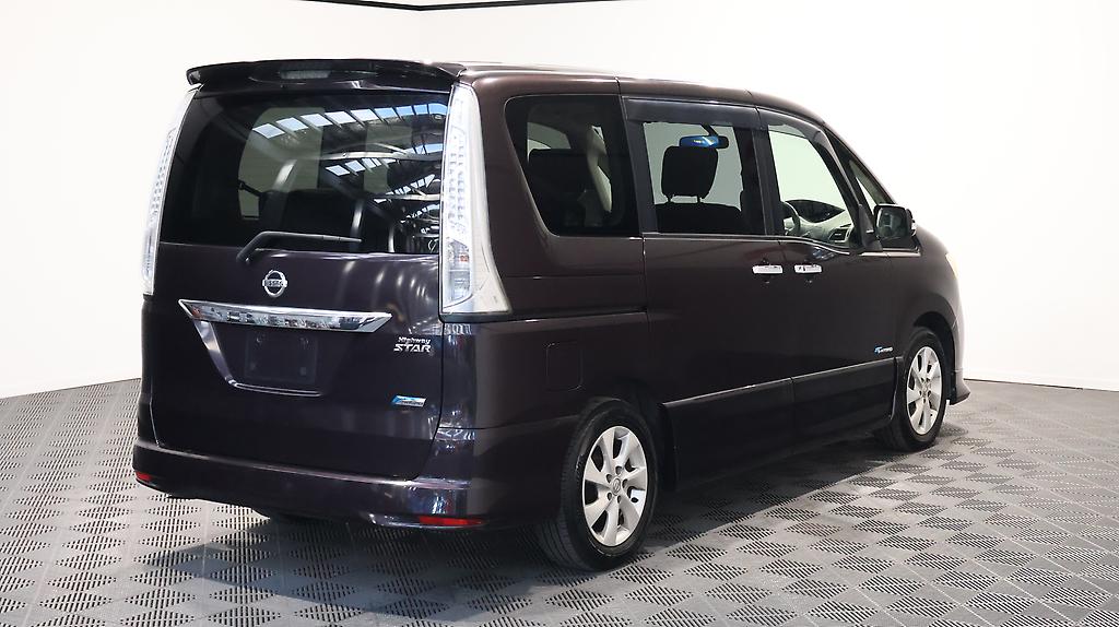 2013 Nissan Serena Highwaystar S-Hybrid image 345795