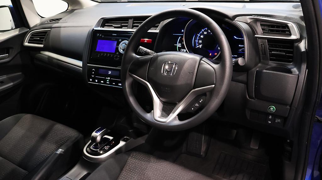 2014 Honda Fit Hybrid F-Package Fit Jazz image 343822