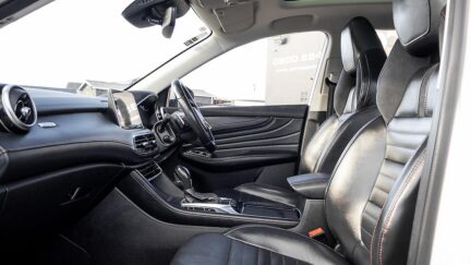 2022 MG HS 2.0PT/4WD/6AT Essense NZ NEW image 346182