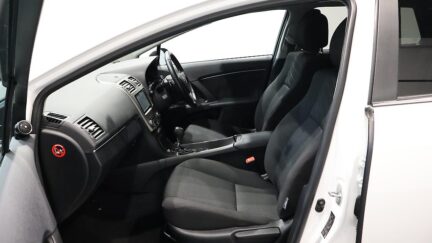 2012 Toyota Avensis Xi + Alloy Wheels image 340958