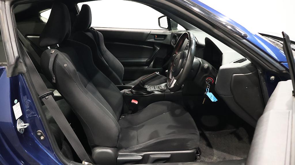 2012 Toyota 86 G – 6sp Manual image 344132
