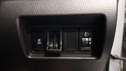 2014 Suzuki Swift XG Model image 344593