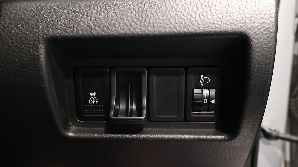 2014 Suzuki Swift XG Model image 344593