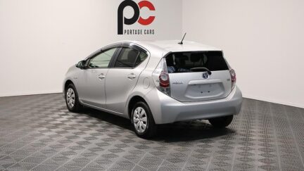 2013 Toyota Aqua S Model + Reverse Camera image 344301