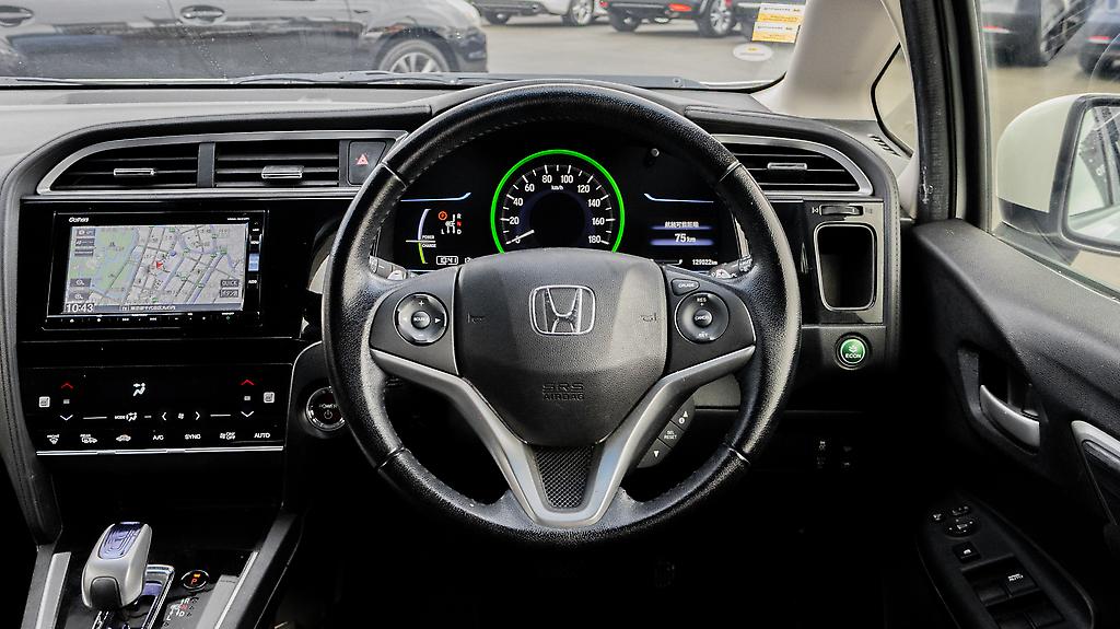 2015 Honda Shuttle Z 4WD RARE image 341678