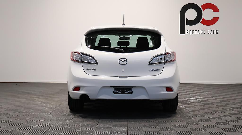 2012 Mazda Axela Sports 15S Super Low KMs image 340685