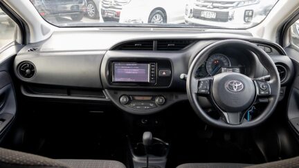 2017 Toyota Vitz Hybrid Traction control image 356859
