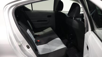 2013 Toyota Aqua S Model + Reverse Camera image 344307